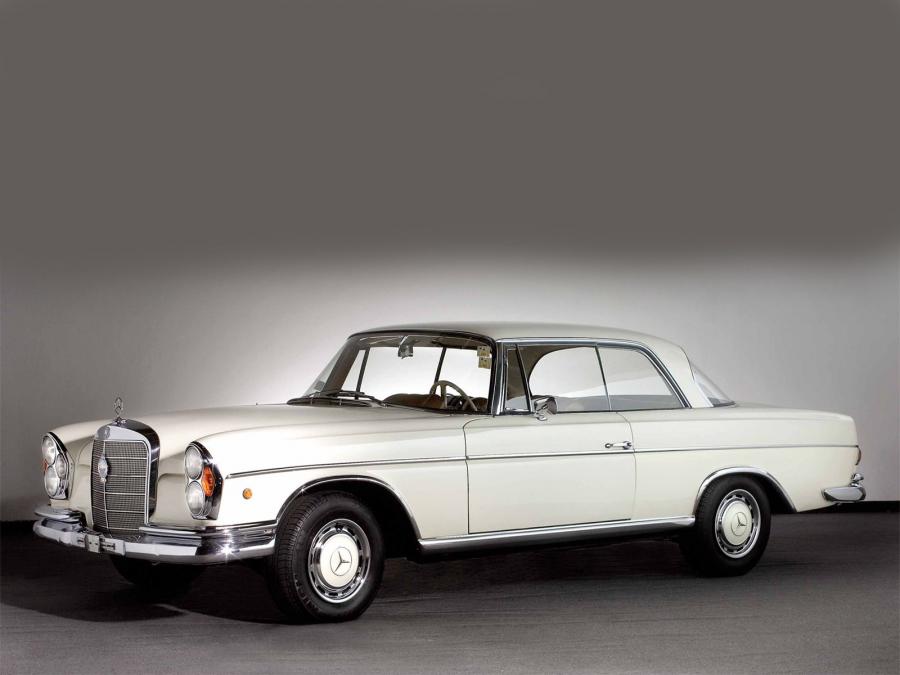  Mercedes-Benz 300 SE Coupe 1962 года  (фото 3 из 13)